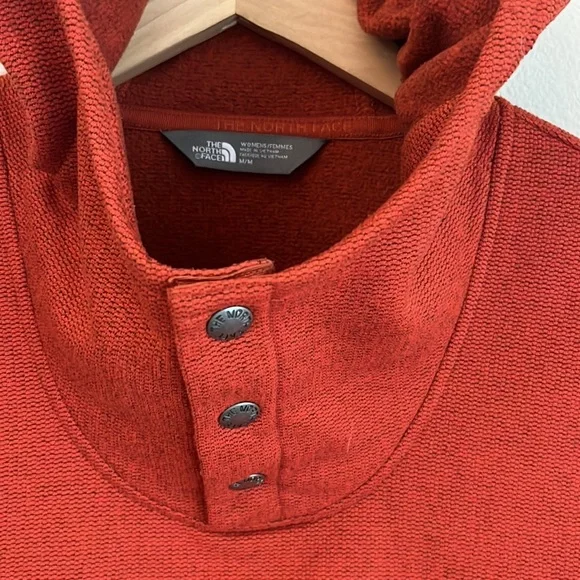 North Face size M womens Sweater - Picture 2 of 6